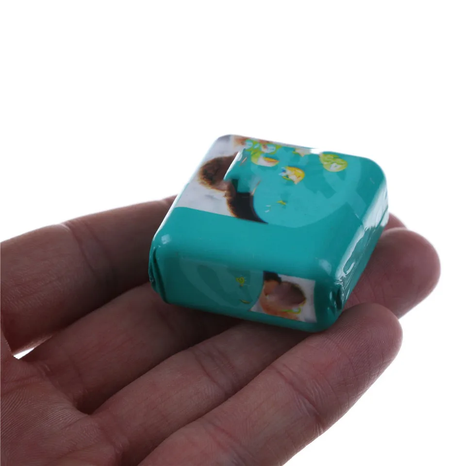 1/12 Dollhouse Mini Detská izba Model doplnky balí plienky vreckové hračky pre bábiky