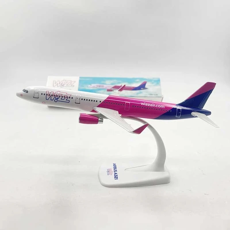 1/200 Scale WIZZ A321 Model lietadla so základnými statickými lietadlami suvenírmi Darčeky Zbierka Display Building Kit Home Dekoration
