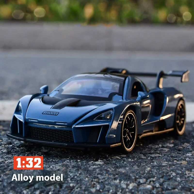 1:32 McLaren Senna Zliatina Športové auto Diecast Model Model zvuk a svetlo Pull Back Hračky počítačové ozdoby Darček pre Firend