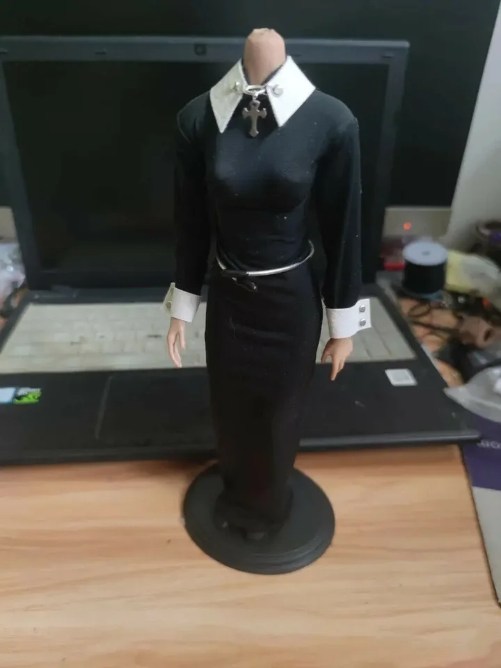 1/6 ženskej vojakovej mníšky Model Bottoming Clothes pre 12 -palcovú akčnú bábiku