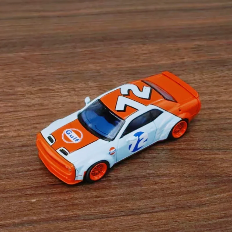 1:64 Scale Challenger SRT Hellcat Fine Works Simulation Zliatina zliatiny klasických vozidiel Classic Car Collection Hračky