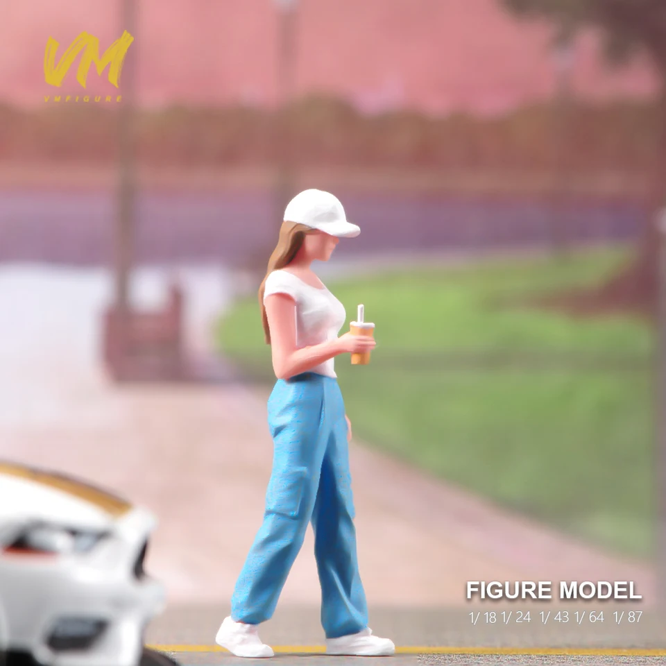 1/87 1/64 1/43 1/24 1/18 Anime Postavy Dievča, ktoré drží kávovú scénu, modelka miniatúrnych bábik pre zbierku