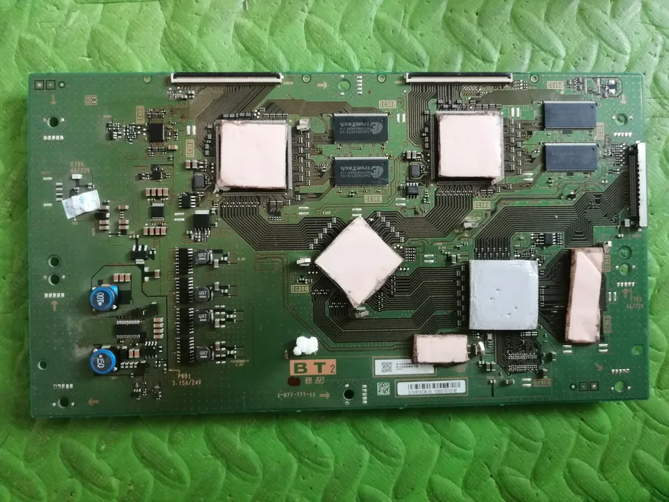 1-877-777-11 Logika pre pripojenie s KDL-46VL160 T-CON Connect Board