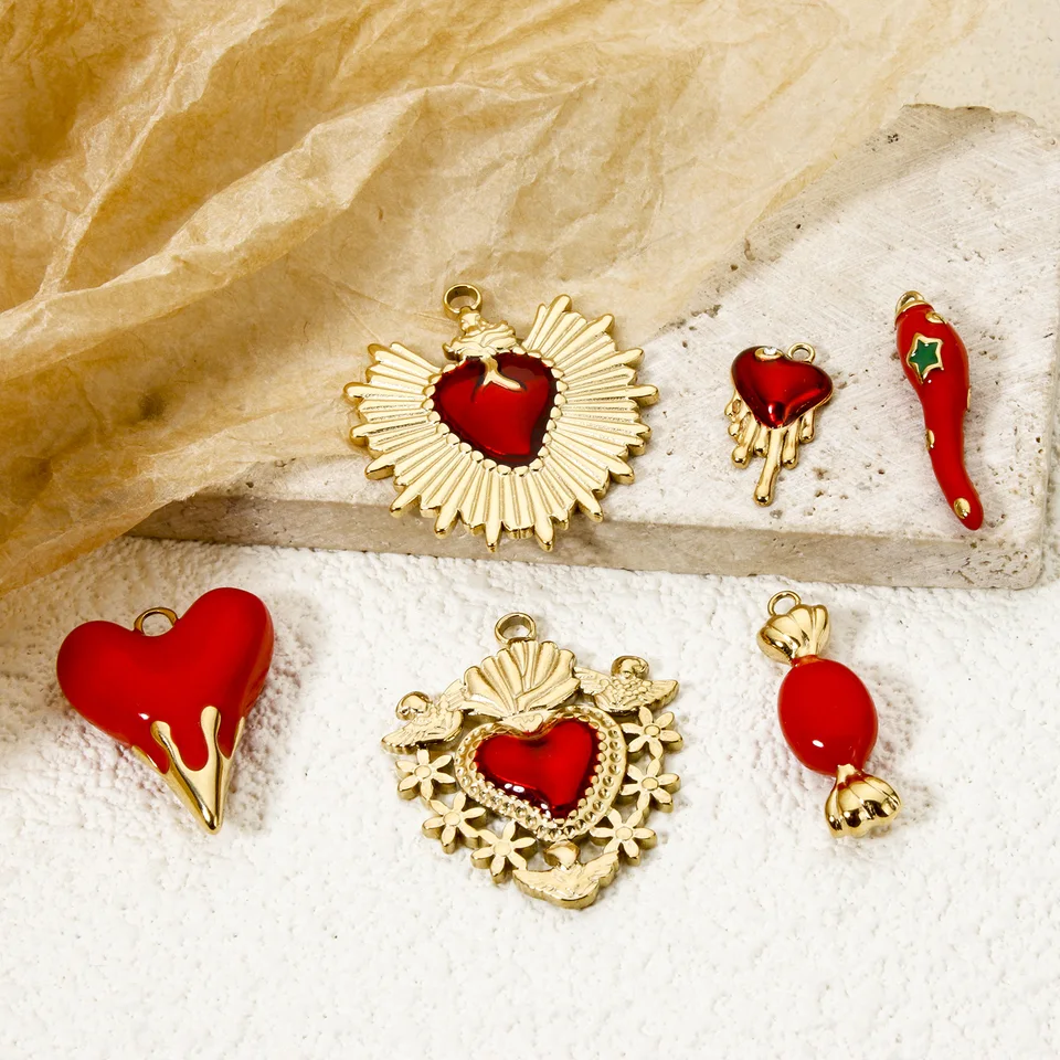 1 kus 304 Kúzla z nehrdzavejúcej ocele Červené srdce Ex Voto Heart 14K Zlaté prívesky