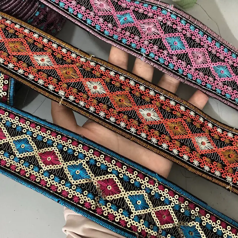 1 metre 4,5 cm modro fialová červená čipka Edge Tin