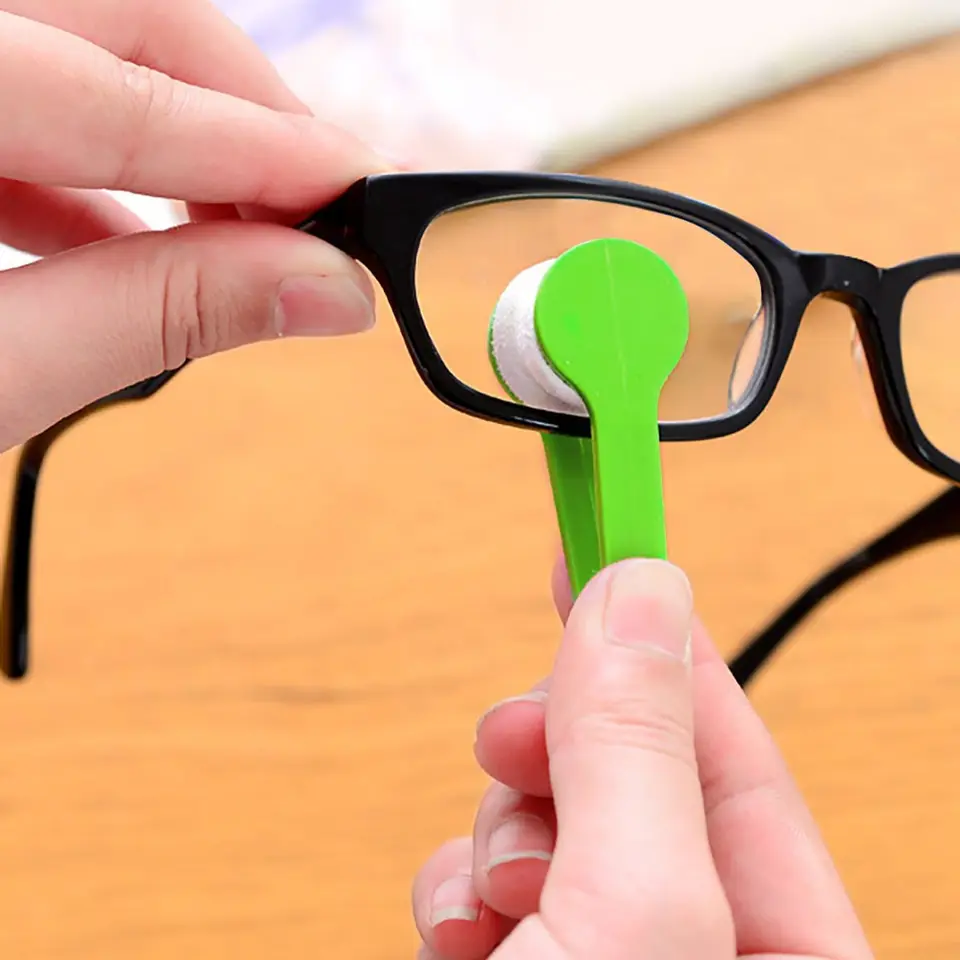1 pcportovateľné multifunkčné okuliare Čistenie slnečných okuliarov na okuliare na okuliare Spectacles CeStruer Čistiace kefy Kefy utieracie nástroje Mini