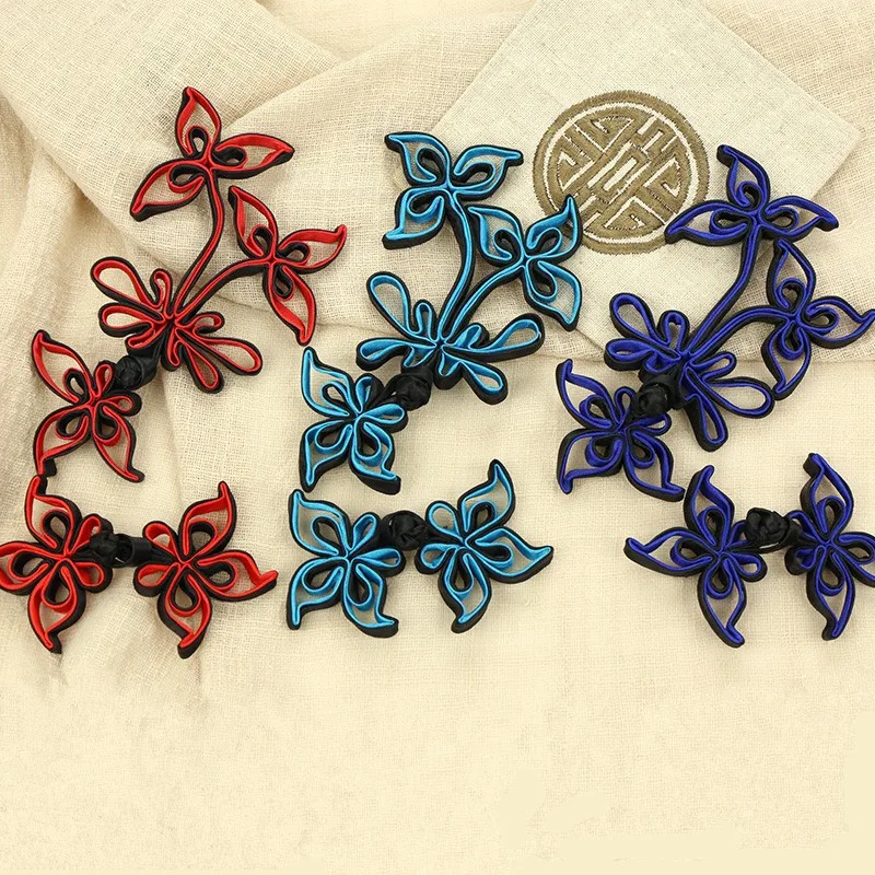 1 páry ručne vyrábané tlačidlá s dutými kvetmi vintage čínsky uzol cheongsam gombíkový klip