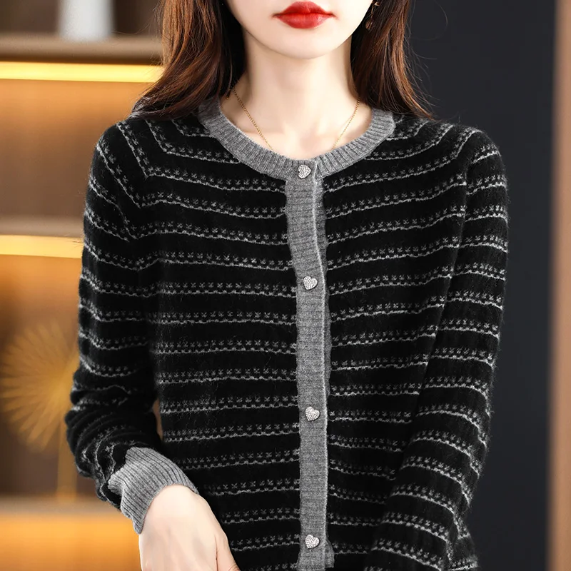 100% Merino Wool Autumn a Winter Nové dámske sveter Crewneck Cardigan Fashion Light Luxury Warm Dotm Pletená košeľa