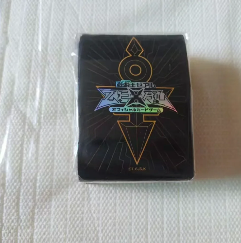 100 pcs Yugioh Konami Duel Monsters Zexal Cisárovej oficiálnej zbierky zapečatené rukávy Duelist Card Chráni rukávy