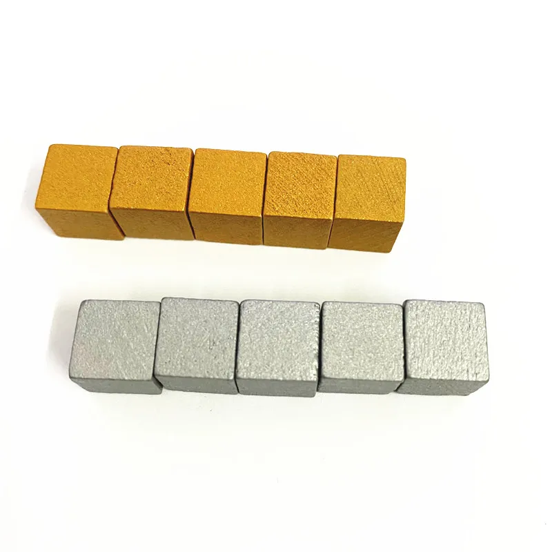 100ks/set 10 mm zlata/strieborná kovová farba drevená štvorcová rohová kocky šachovník pravý uhol kocky pre puzzle stolová hra