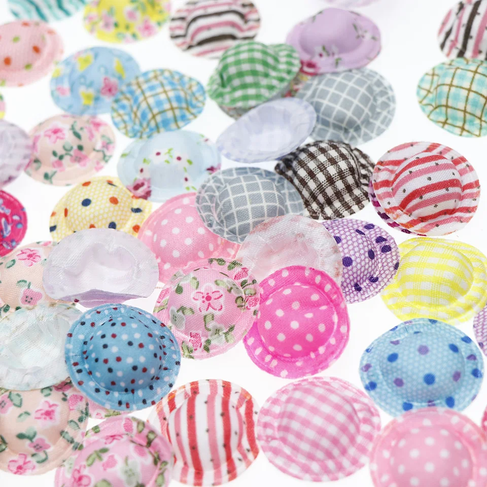 100ks/veľa mixu štýl mix farieb Mini Doll Hat Krásne dievčatá hračky módne bábiky módne bábiky módna bábika detská hračka