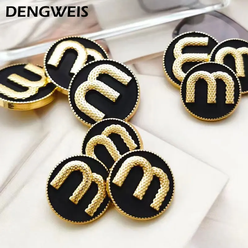 10ks 18/20/23 mm okrúhle kovové tlačidlá pre ženy s kabátmi Denim Denim Dekoratívne DIY remeselné zásobovanie odevmi vintage gombík