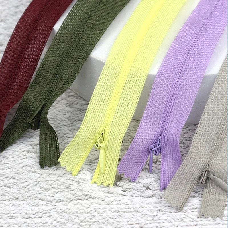 10ks 3# 18/25/30/40/50/60 cm Dlhé neviditeľné zipsy Purpurová oranžová čierna DIY Nylon Cievka zips pre šitie doplnkov oblečenia