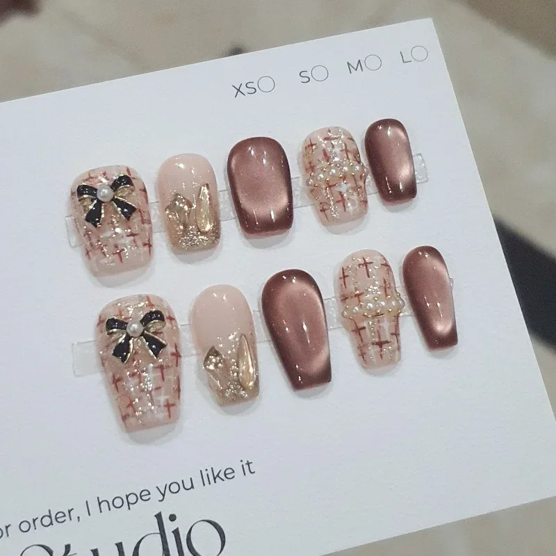10ks elegantné handamde lis na nechty na nechty dizajn mačacie oči s falošnými tipmi na nechty šumivý diamant pre ženy a dievčatá denne, párty