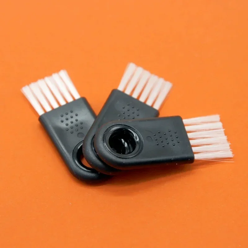 10ks Elektrický holiaci strojček Čistenie kefy Mutifunkčné čistiace kefy Anti -Slip Trimmer Brush Cleaner Holenie