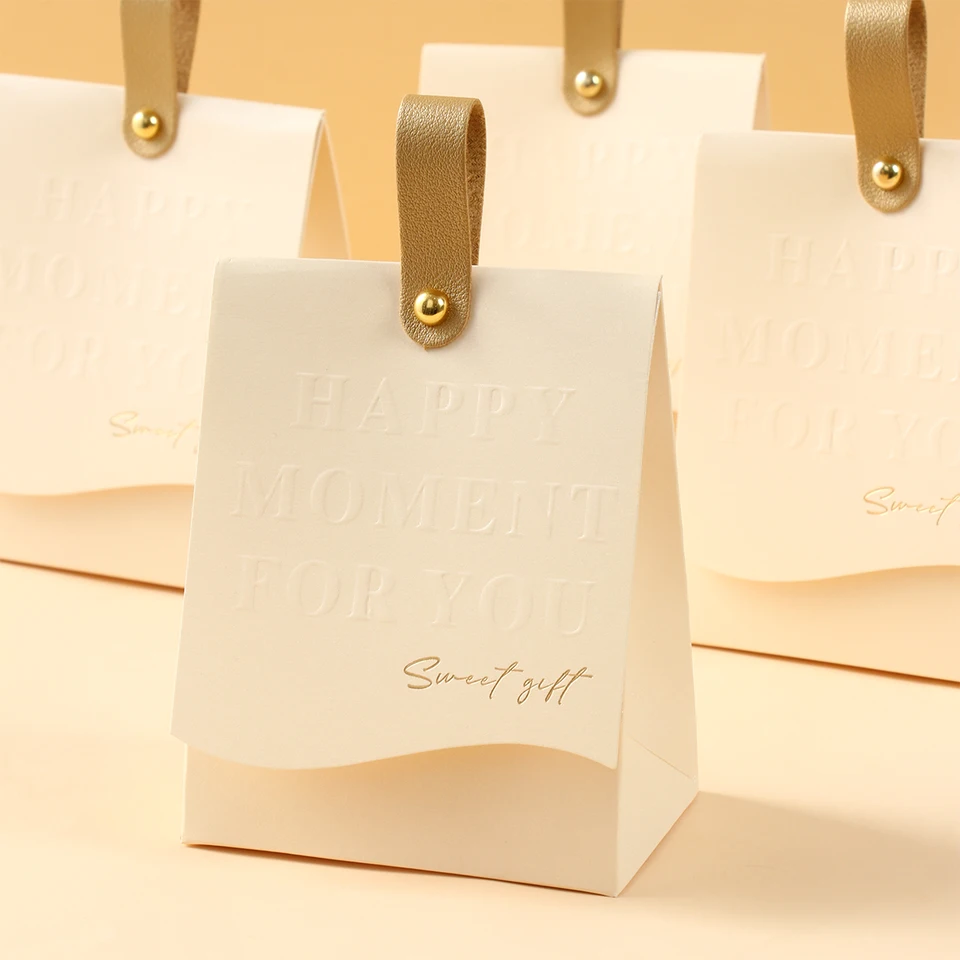 10ks francúzsky papierový cukor box svetlo Luxusné domáci kutil Candy Champagne Color Wedding Candy Box Svadobná večera Sprievodné papierové darčekové krabičky