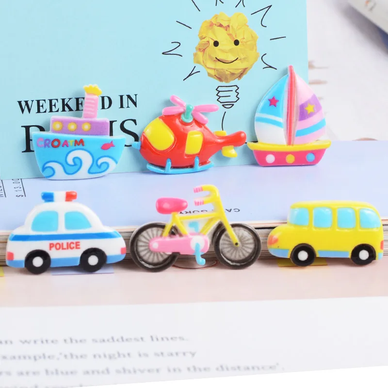 10ks kawaii autá člny bicykle Flatback Doll House Dekorácie Scrapbook Charms for Jewery Cabochon Decor Resin diely