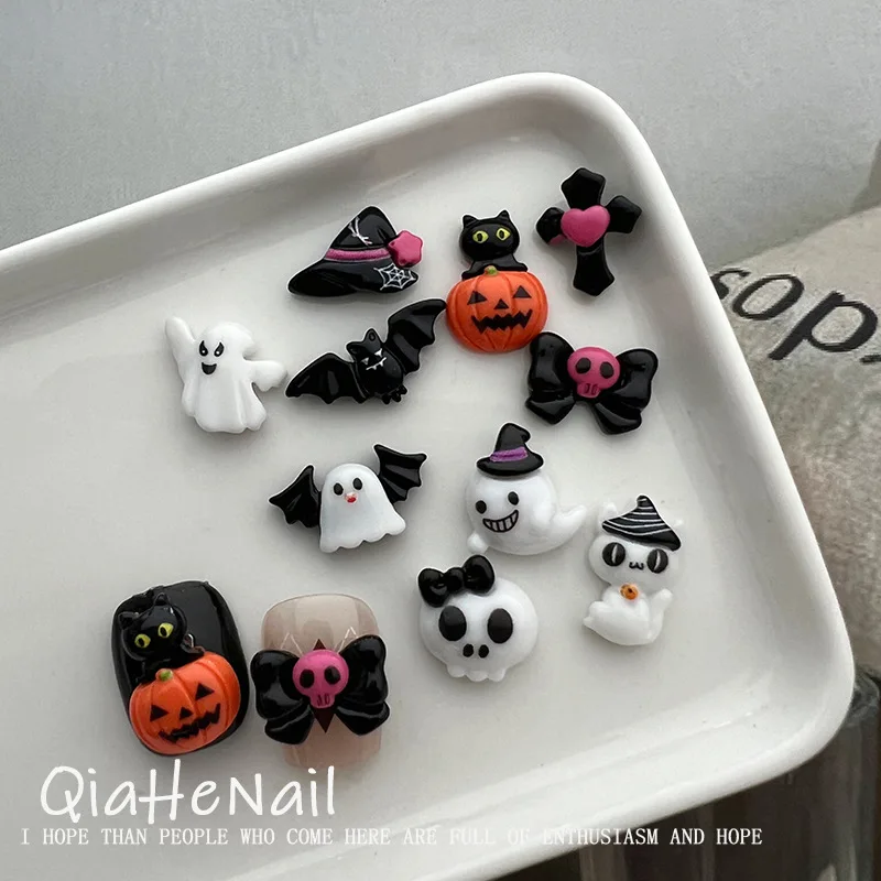 10ks Miniso Devil Halloween Cartoon Charms pre domácich majstrov