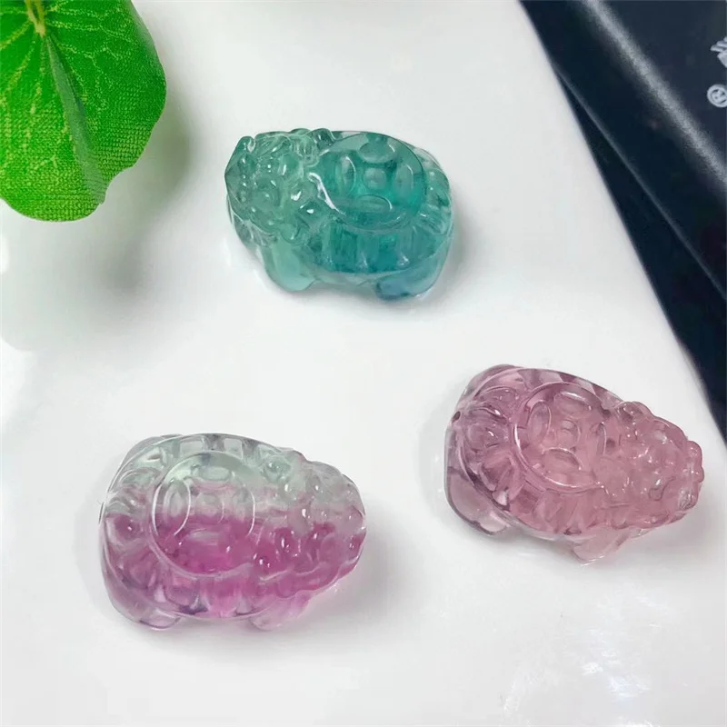 10ks na prírodné fluorit peniaze draka korytnačky Vyrezávanie pre prívesok pre náušnice módny krištáľ vyrezávaný DIY príslušenstvo 24 mm