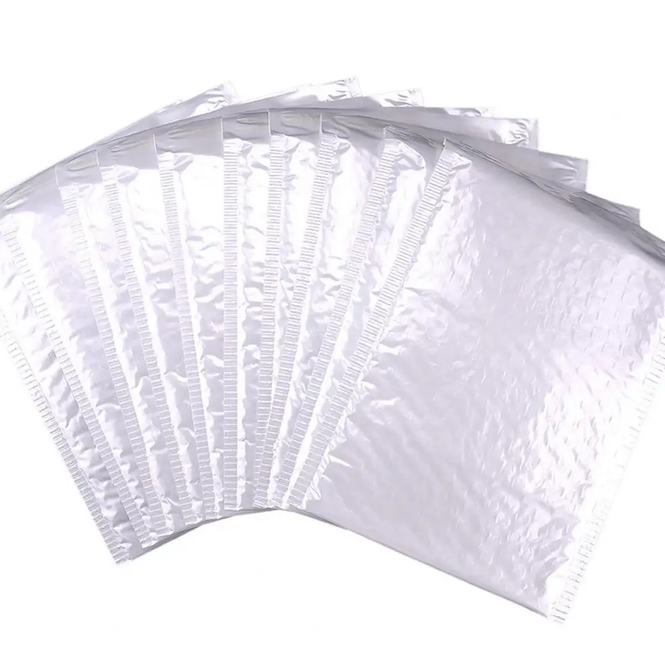 10ks Poly Bubble Mailers Čalúnené obálky prepravné tašky Self Teste Shock odolný voči rozbitému bublinovému bublinovému obalu Dodávacie príslušenstvo