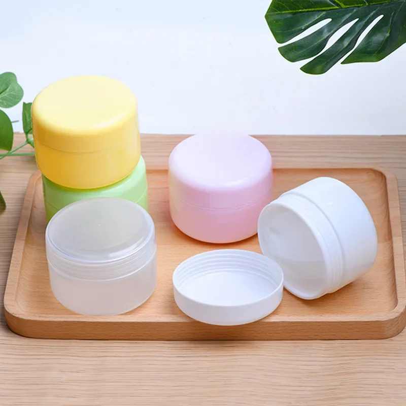 10ks/set plastové prázdne fľaše Mini 10g tvárový krém na pleťové pleťové pleťové pleťové pleťové pleťové pleťové fľaše Kozmetické výdajné fľaše prenosné cestovné náradie