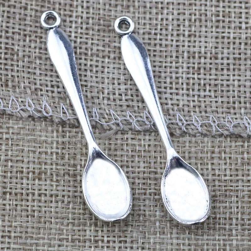 10ks/šarža 11*55 mm retro zliatiny Spoon kúzla na výrobu roztomilých náušníc príveskových náhrdelníkov DIY Keychains Nájdenie šperkov