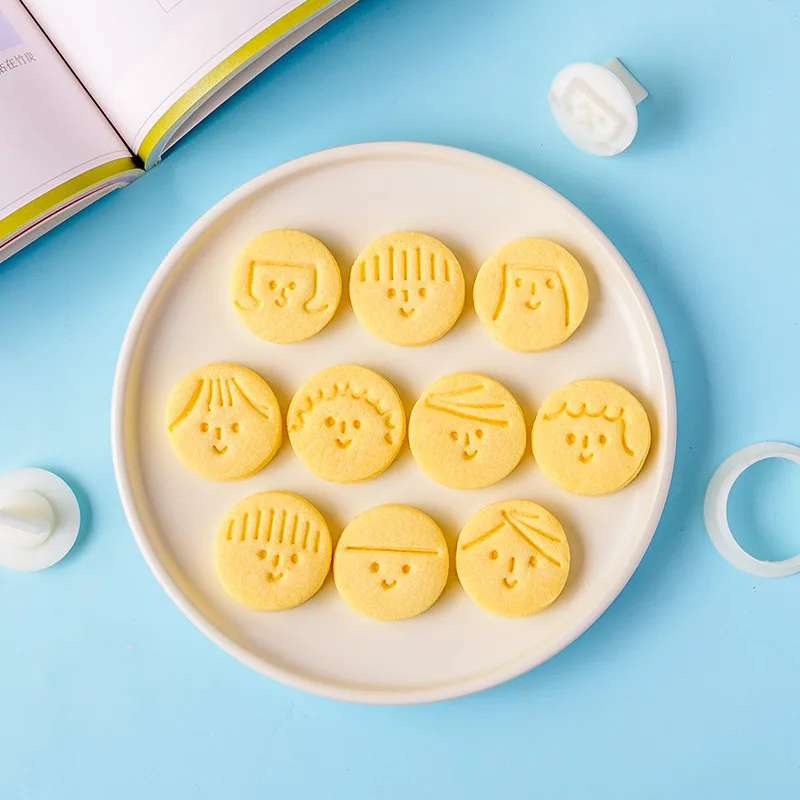 11pcs karikatúra expresia cookie pleseň roztomilý smajlík tvár cookie cookie cutter sušienky pleseň domov DIY fondant pečivo cukor pečenie remese