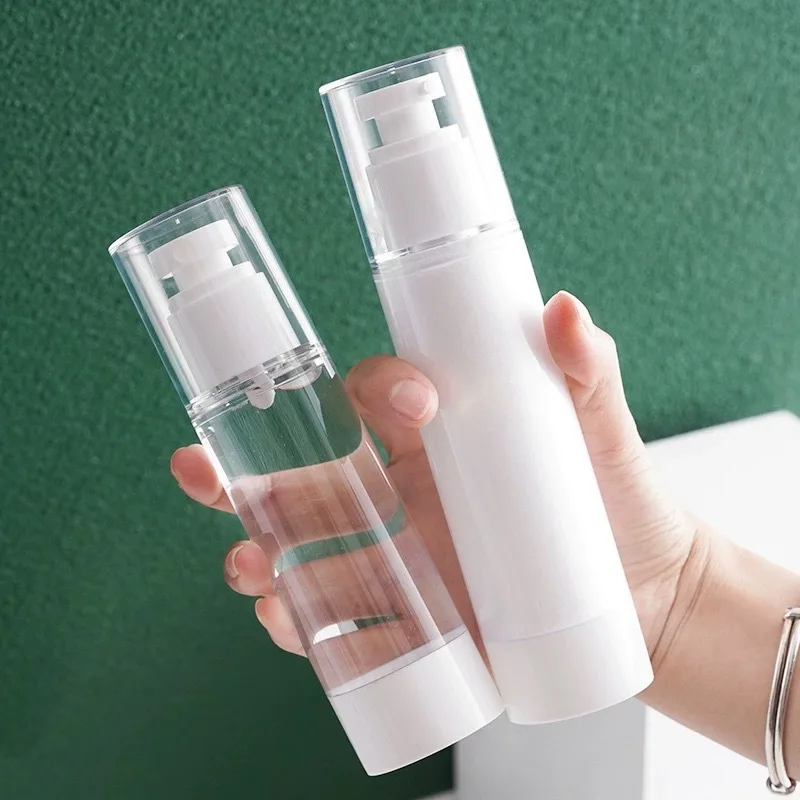 15 ml 30 ml 50 ml čírych vzduchových kozmetických smotanových čerpadiel na fľašu, ktorá sa nachádza v make -upovej nádobe pre krémové gélové mlieko