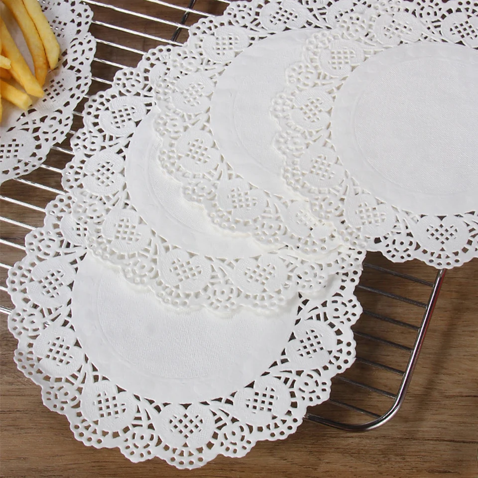 150ks bakeware pre taniere papierové záložne biely okrúhly tvar čipkovaný koláč rohož Coaster Placemat Design pre narodeniny svadobný darček