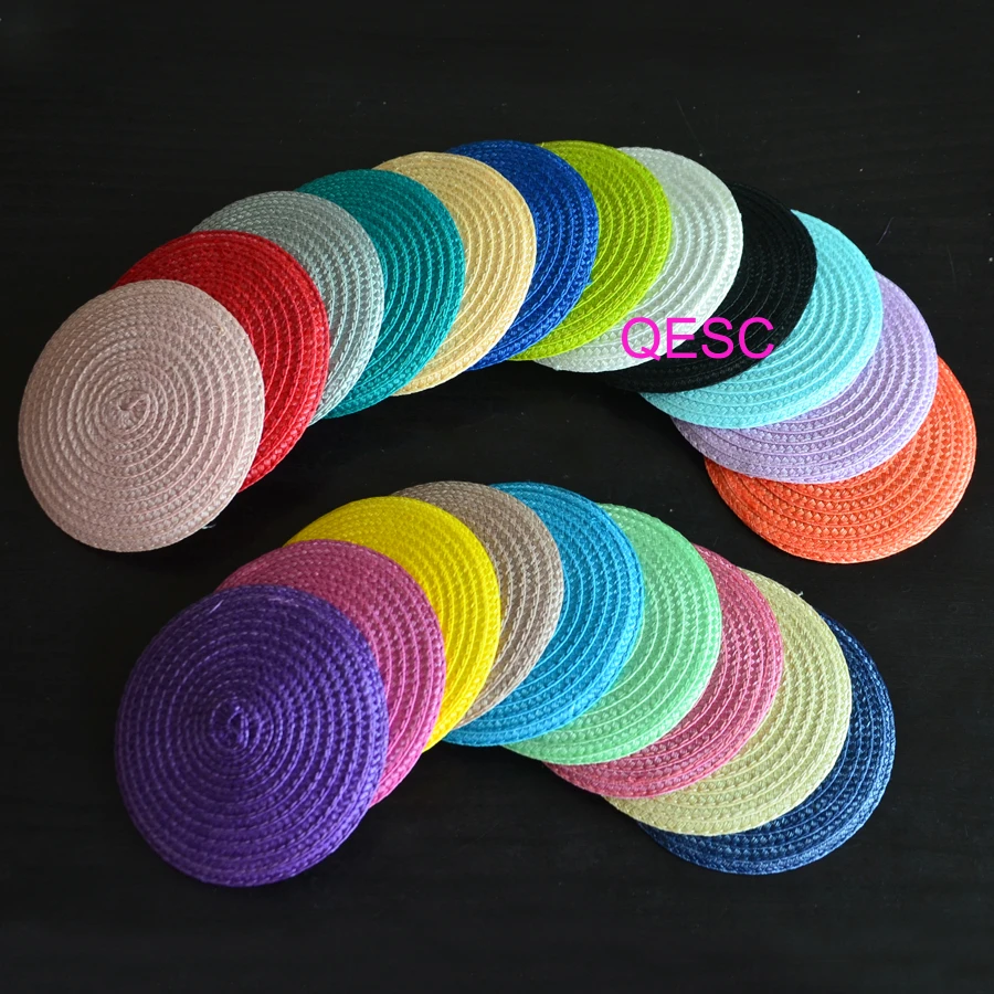 18 Claours.11cm Round PP Straw Base Fascinator pre fascinátor Sinamay Fascinator Hair príslušenstvo kostol Svadobný derby