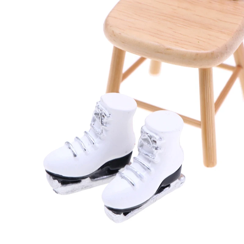 1Pair Dollouse Mini Simulation Skating Suve Shop