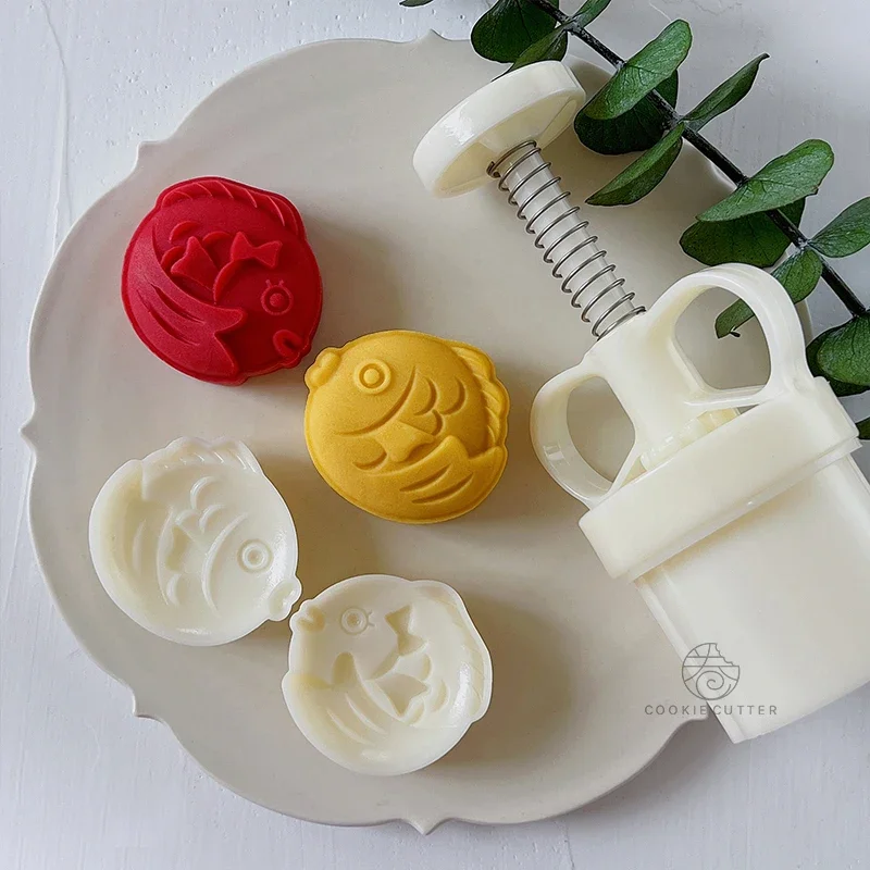 1PC 50G Mid-AUTUMN festival koi mooncake pleseň Malé ryby bozk rýb mung fazuľa fondant dekorácie Nástroje na pečenie na pečenie