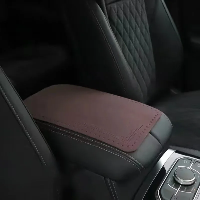 1pc automobilové lakťové lakťové krabičky na ochranu podložky Car Central lakťová opierka Štyri sezóny Univerzálne plyšové lakťové podložky Vnútorné doplnky