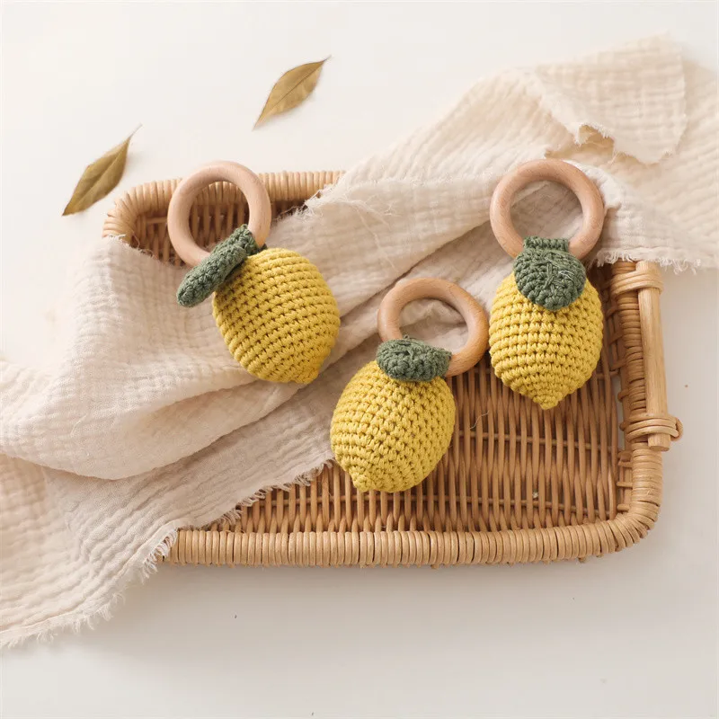 1PC Baby Ratter Hračky Drevené ovocné háčkovanie zvonenie Teether BPA Free citrónové dúhové krúžky Rings Novorodenec Montessori Teether Kid Hračky darčeky
