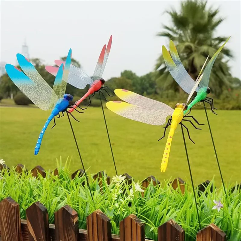 1pc falošný klip Dragonfly Hat Clip Realistické návnady Simulácia záhradného stávky Ozdobia vonkajšie realistické vonkajšie 3D dekoratívne klipy