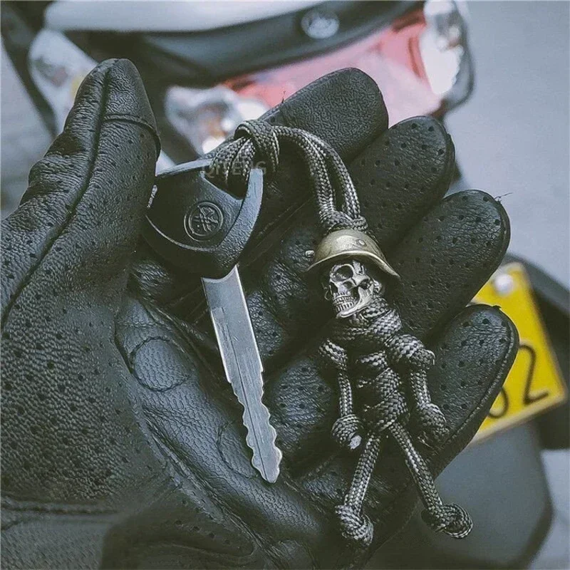 1pc lebka hlavy hlavičky Keychain Car Conyber prilba prívesok Keychain spletené lano Paracord Buddy Bag zavesenie hračky pre batoh