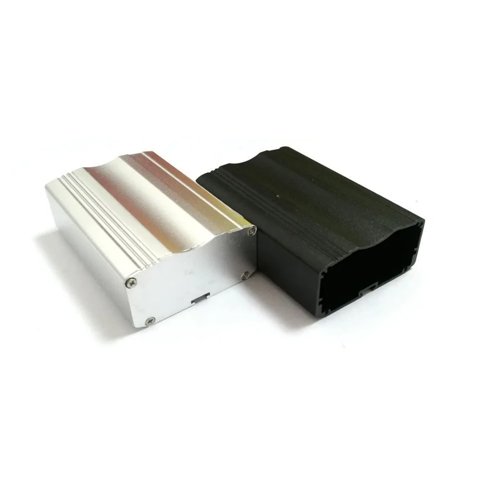 1pc prístrojové škrupiny Priemyselné hliníkové boxy zliatiny Malé krytiny DIY 53*26*80 mm nová.