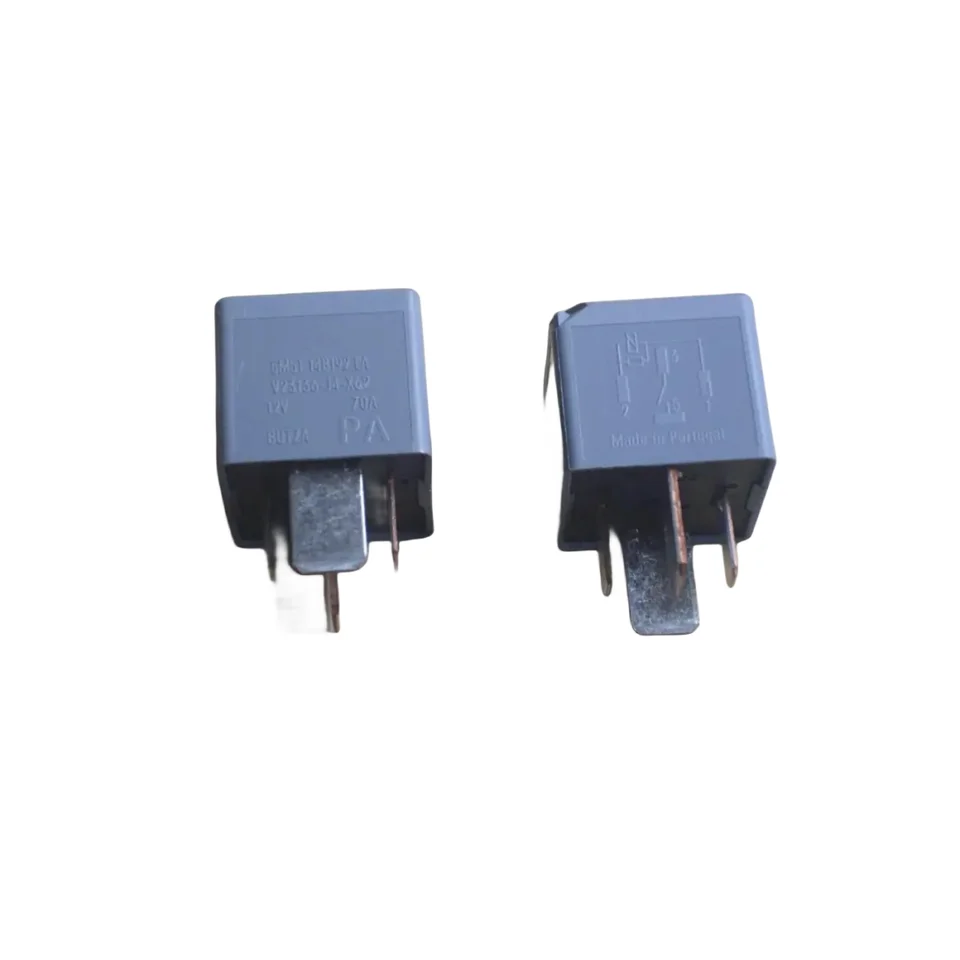 1pcs relé 5M5T 14B192EA V23136-J4-X62 V7-1A-12V-70a 4pin
