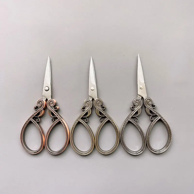 1pcs retro štýl výšivky Nožnice Antique Cutter Cutting Vintage Scissors vyšívací krížový steh šijací nástroj na nehrdzavejúcu oceľ