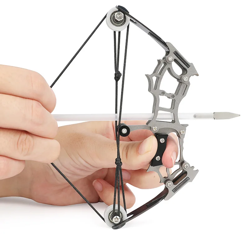 1set Mini Bow a šípka Miniatúrne zlúčenina Rekúrka luku z nehrdzavejúcej ocele Small Bow Decompression Decompression Hračky Darčeky