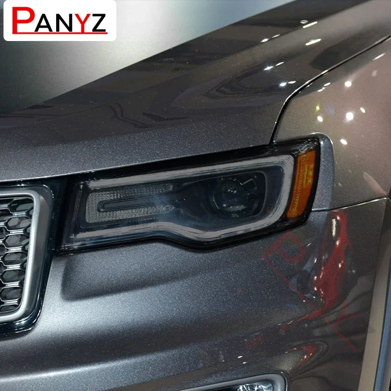 2 ks CAR Svetlomet Ochranný film Trepparentný čierny nálepka TPU pre Jeep Grand Cherokee WK2 2014-2020 Príslušenstvo
