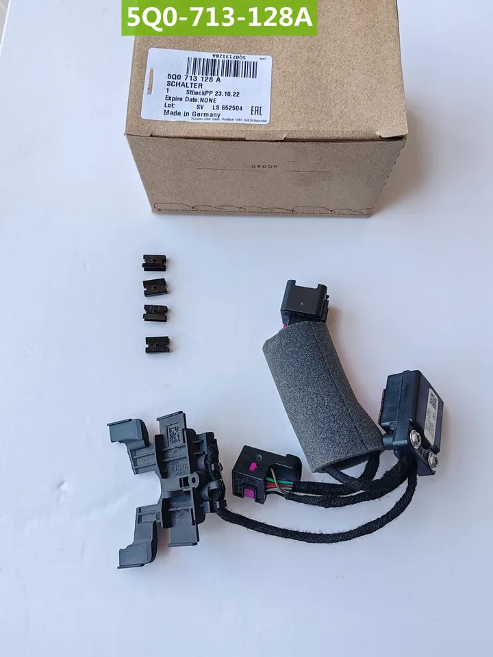 2-ročná záruka Originálny prepínač OEM 5Q0-713-128-A pre VW SkoDa 12-22 Prevodovka Snímač Sensor Micro Switch 5Q0713128A 5Q0713128A