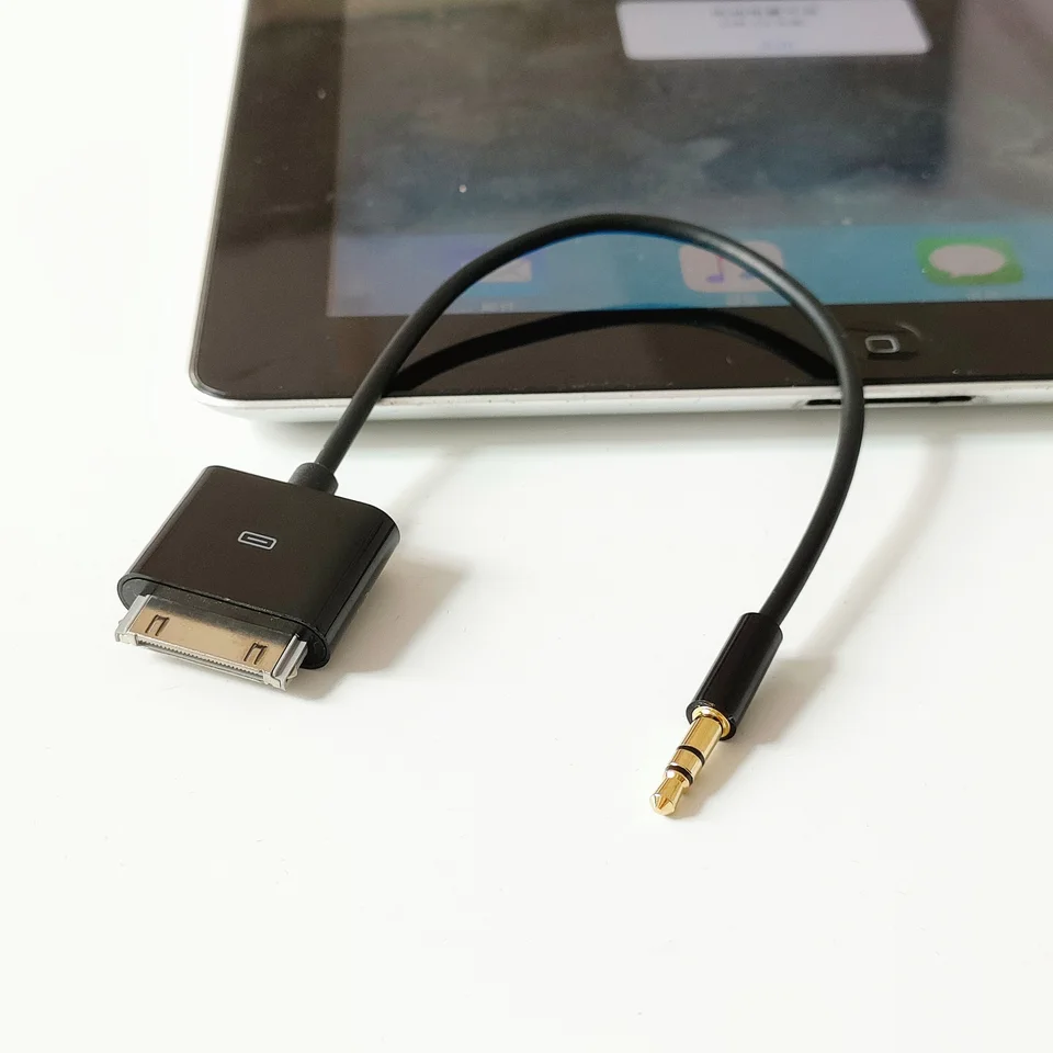 20 cm konektor Dock do AUX 3,5 mm Audio kábel pre iPod/iPhone 3 4/iPad 1 2 3