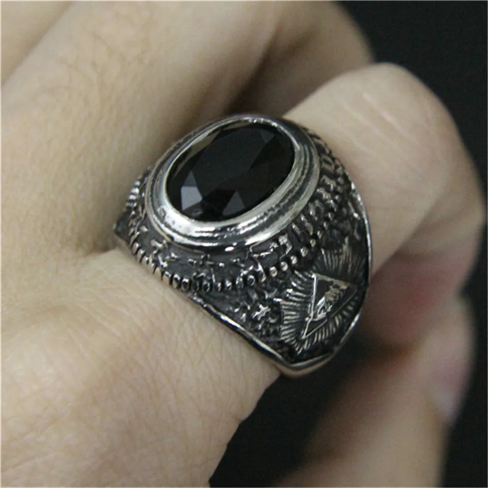 2017 Cool 316L z nehrdzavejúcej ocele prsteň Vintage Man's All See Eye Black Stone Ring