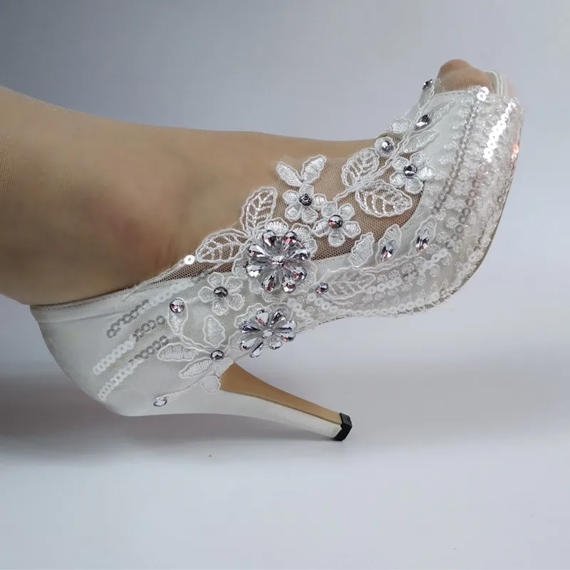 2020 Nový príchod Peep Toe Crystal Shoes Woman White Flower Svadobné svadby topánky na členok šnurovanie šnurované vysoké topánky Sweet Party Shoe