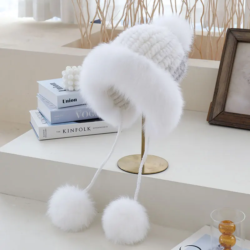 2021 Zimný teplý klobúk Žena Mink Fur Bomber Bomber Hat Ručne vyrábané uši