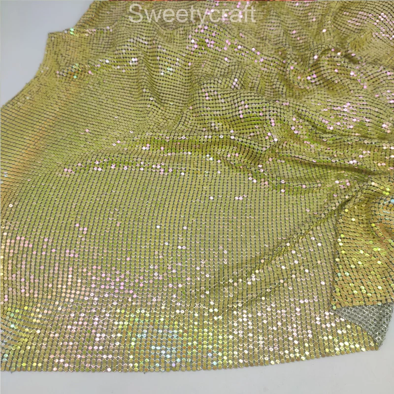 2022 Fashion Glomesh Flexibilné kovové flitry tkanina Žltá dúhová farba na oblečenie pre domácich majstrov šperky Party Chainmail Dress