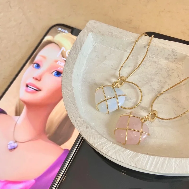 2022 módne opálové srdce náhrdelník Crystal Castle náhrdelník pre ženy Dievčatá Rose Quartz Barbie náhrdelník
