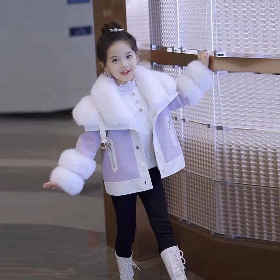 2023 Nová imitácia Fox Fox Bunds Autumn Winter Girls Plus zamatové zahusťované teplé deti sladké single Breasted Moto Style Coats