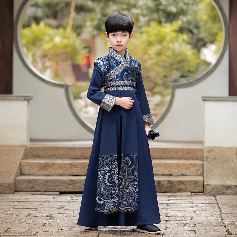 2023 Nový tradičný čínsky štýl Chlapec Staroveký kostým Hanfu Brocade Face Tang Suit Cosplay Heroes Pekný národný outfit